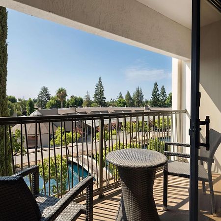 Hilton Stockton Hotel Екстериор снимка