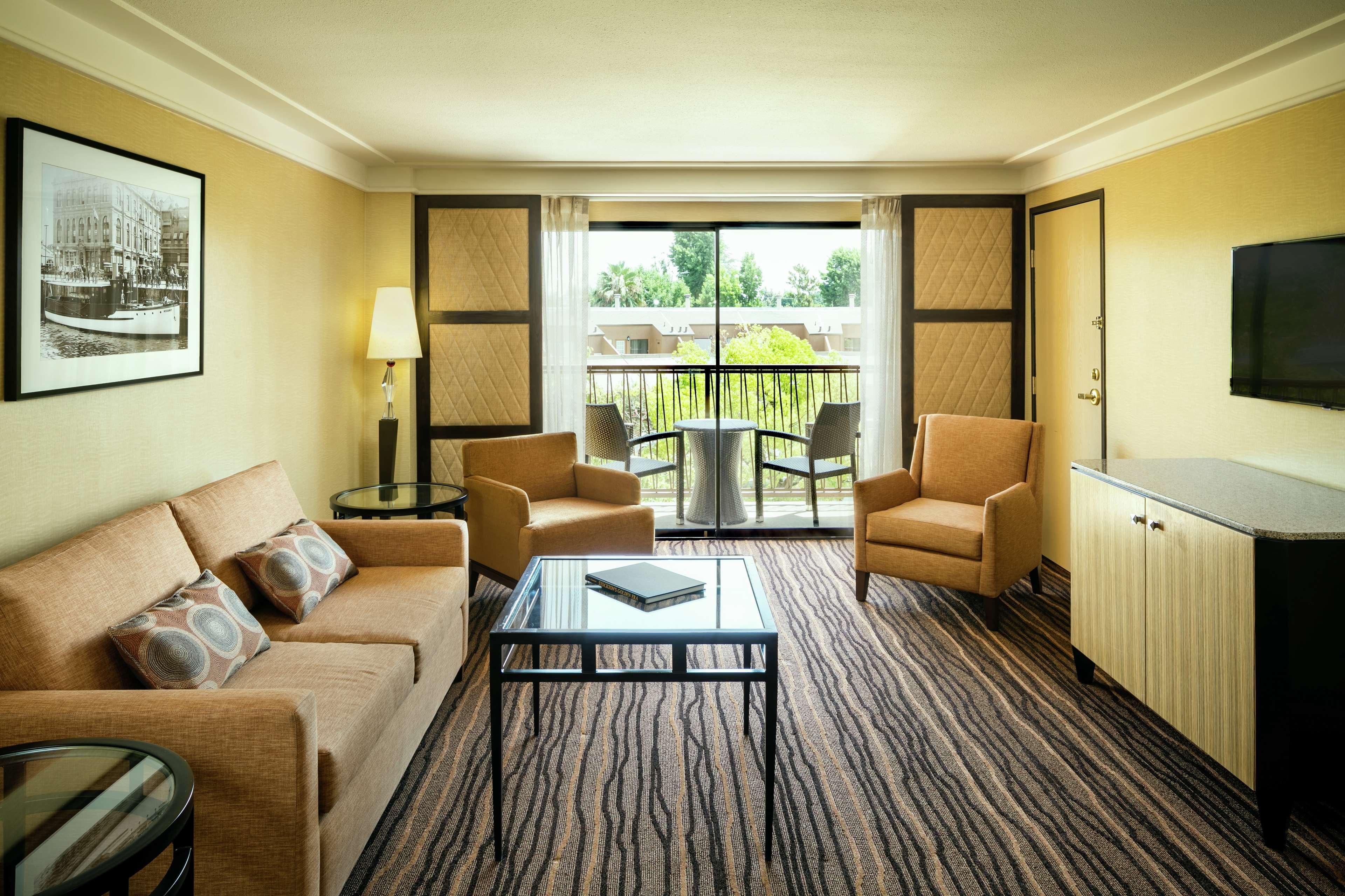 Hilton Stockton Hotel Екстериор снимка