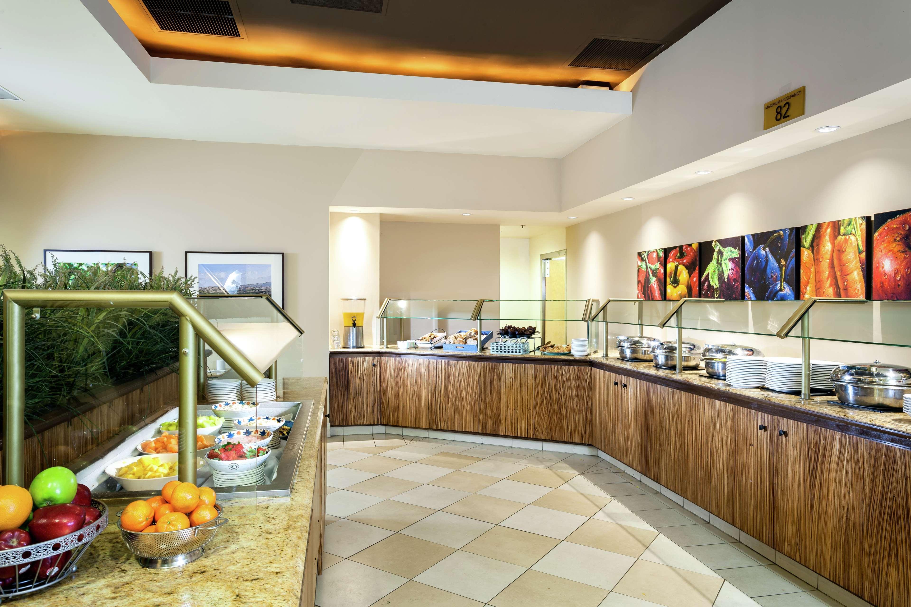 Hilton Stockton Hotel Екстериор снимка