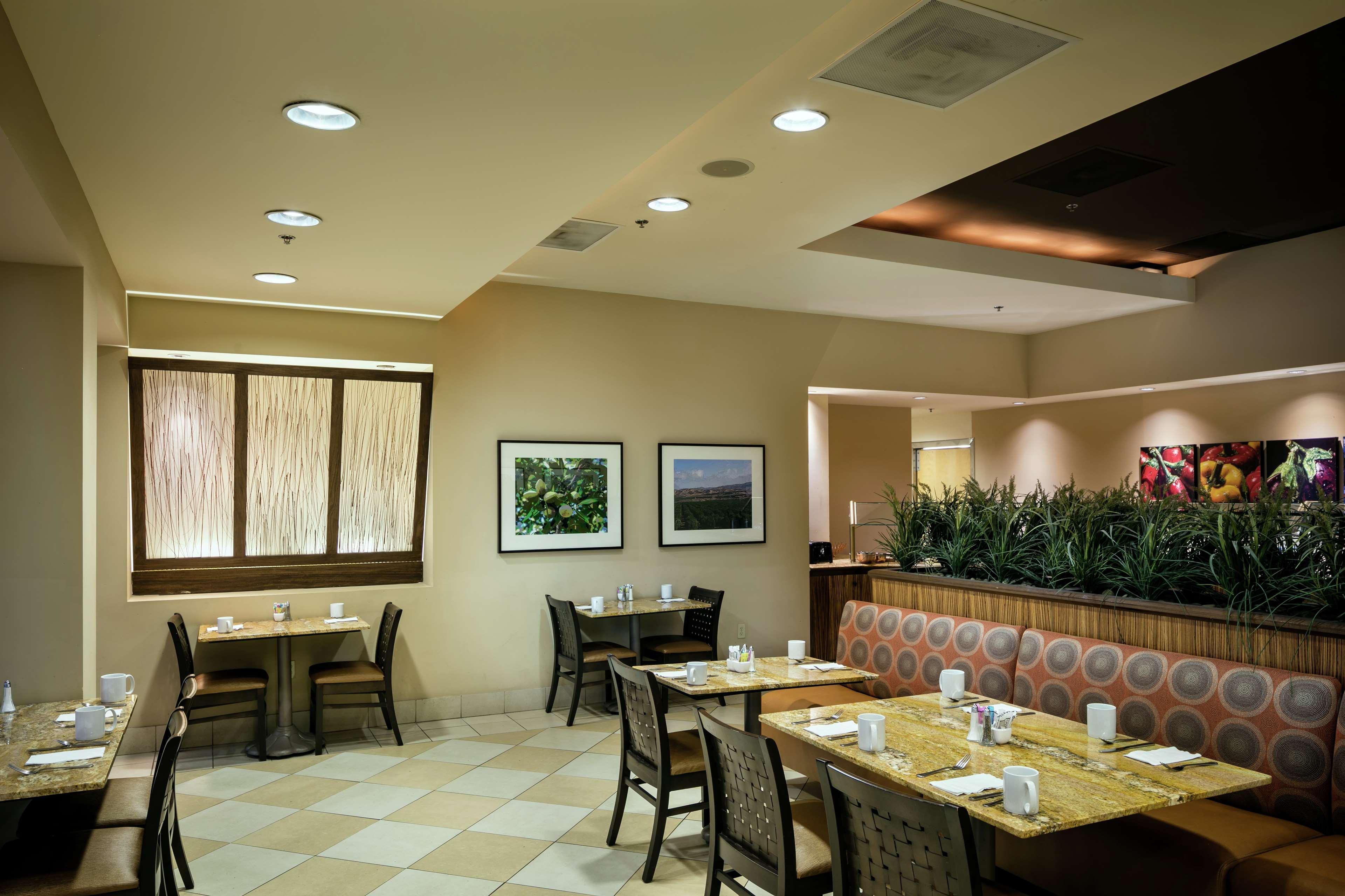Hilton Stockton Hotel Екстериор снимка