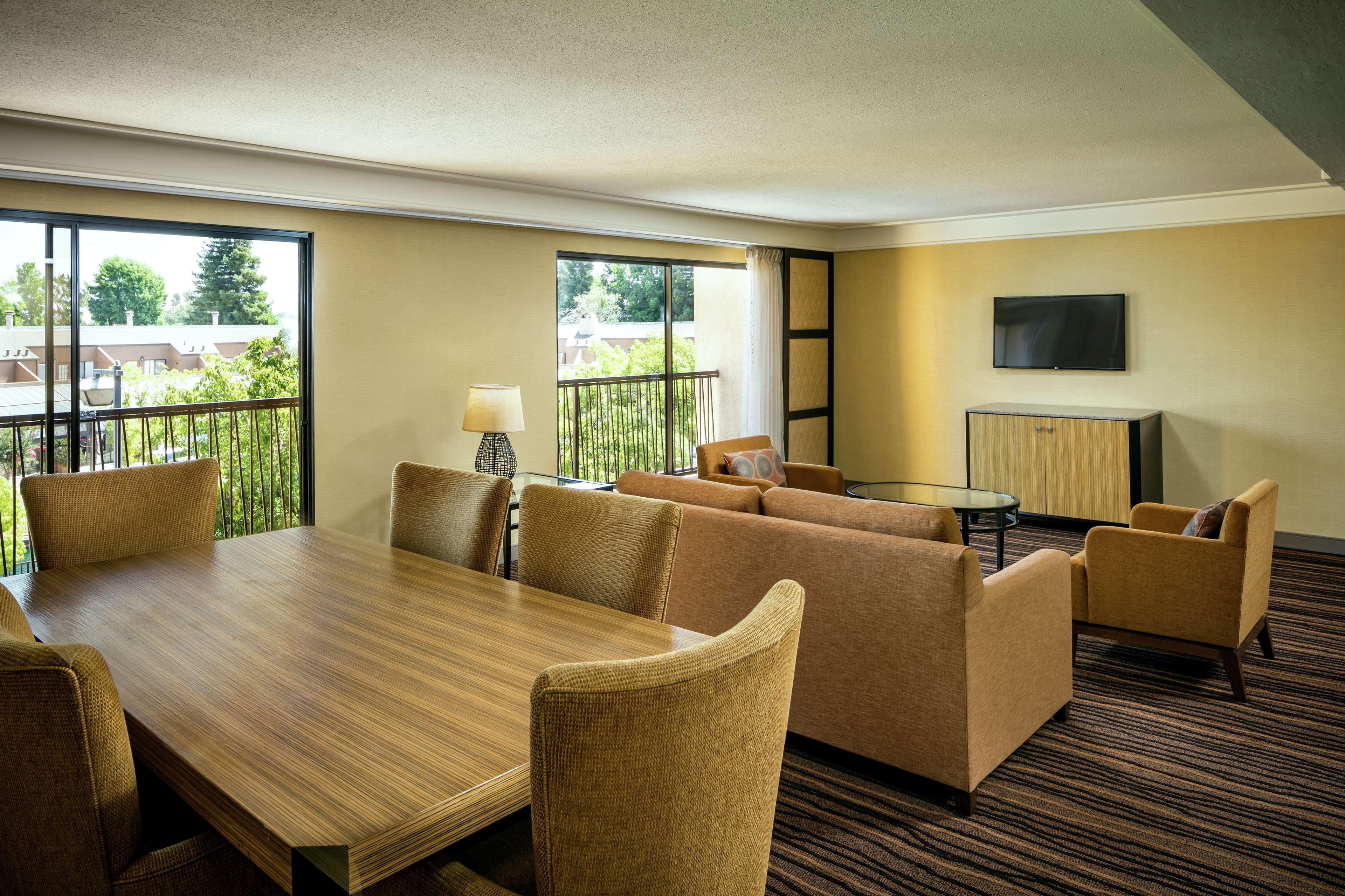 Hilton Stockton Hotel Екстериор снимка