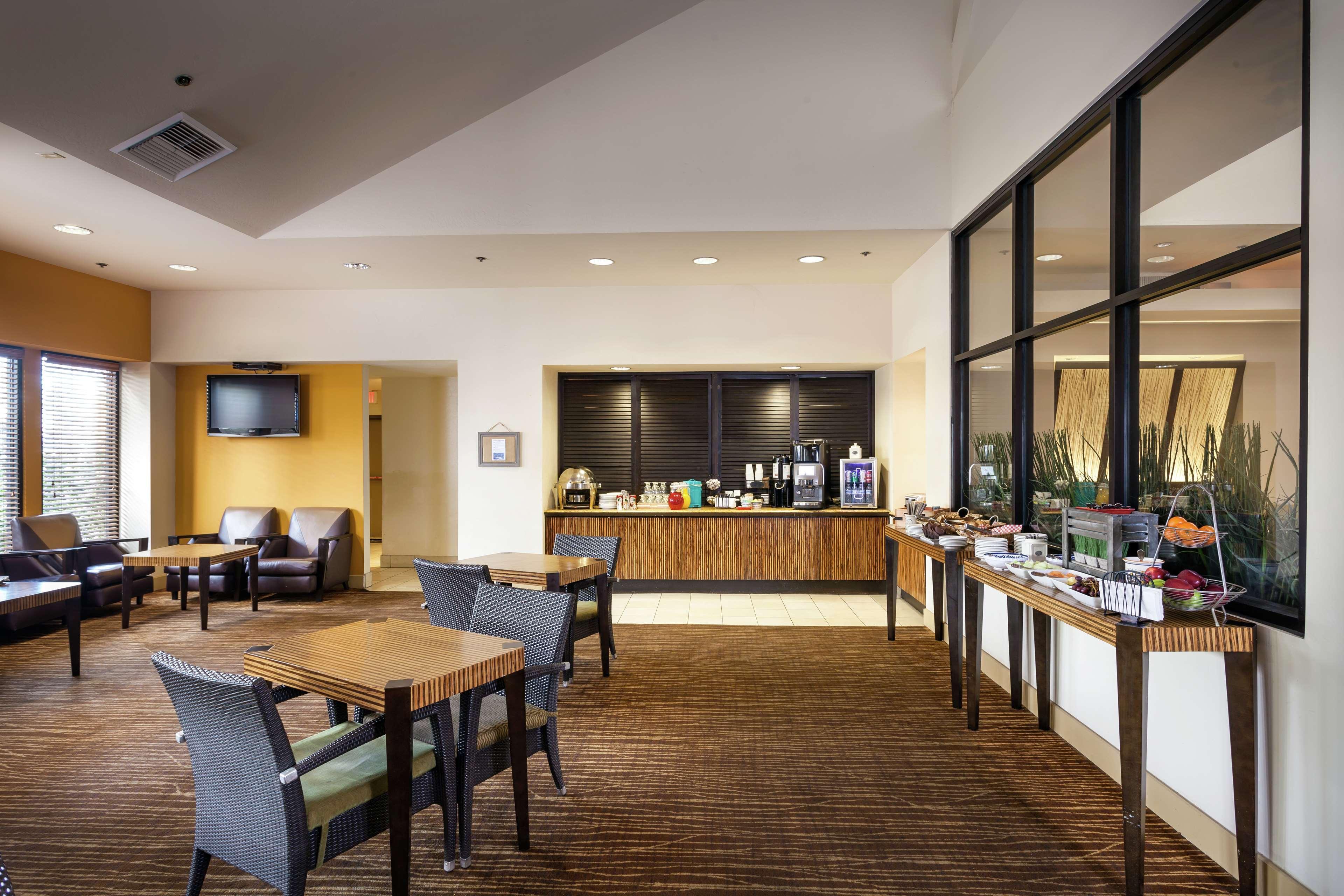 Hilton Stockton Hotel Екстериор снимка