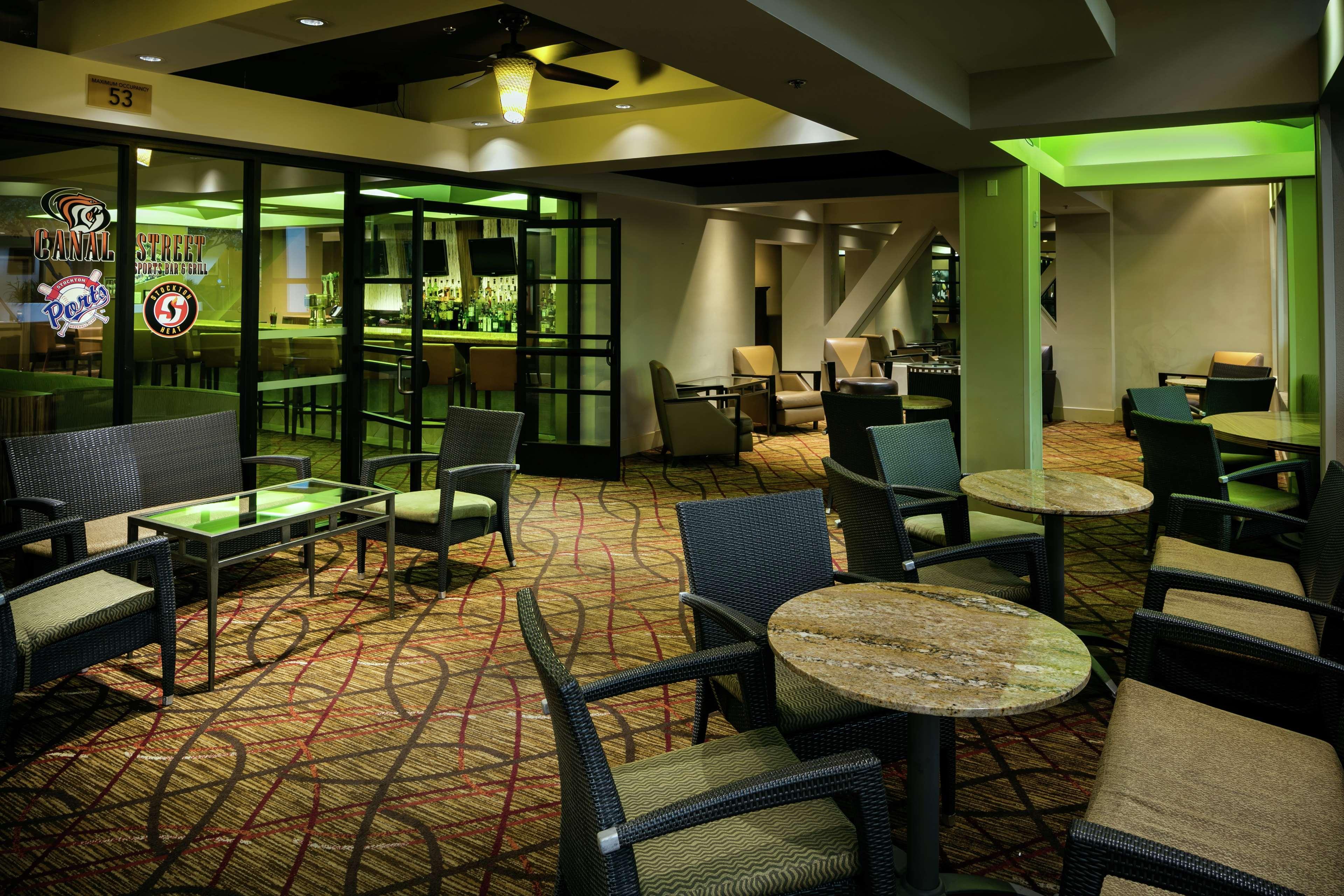 Hilton Stockton Hotel Екстериор снимка