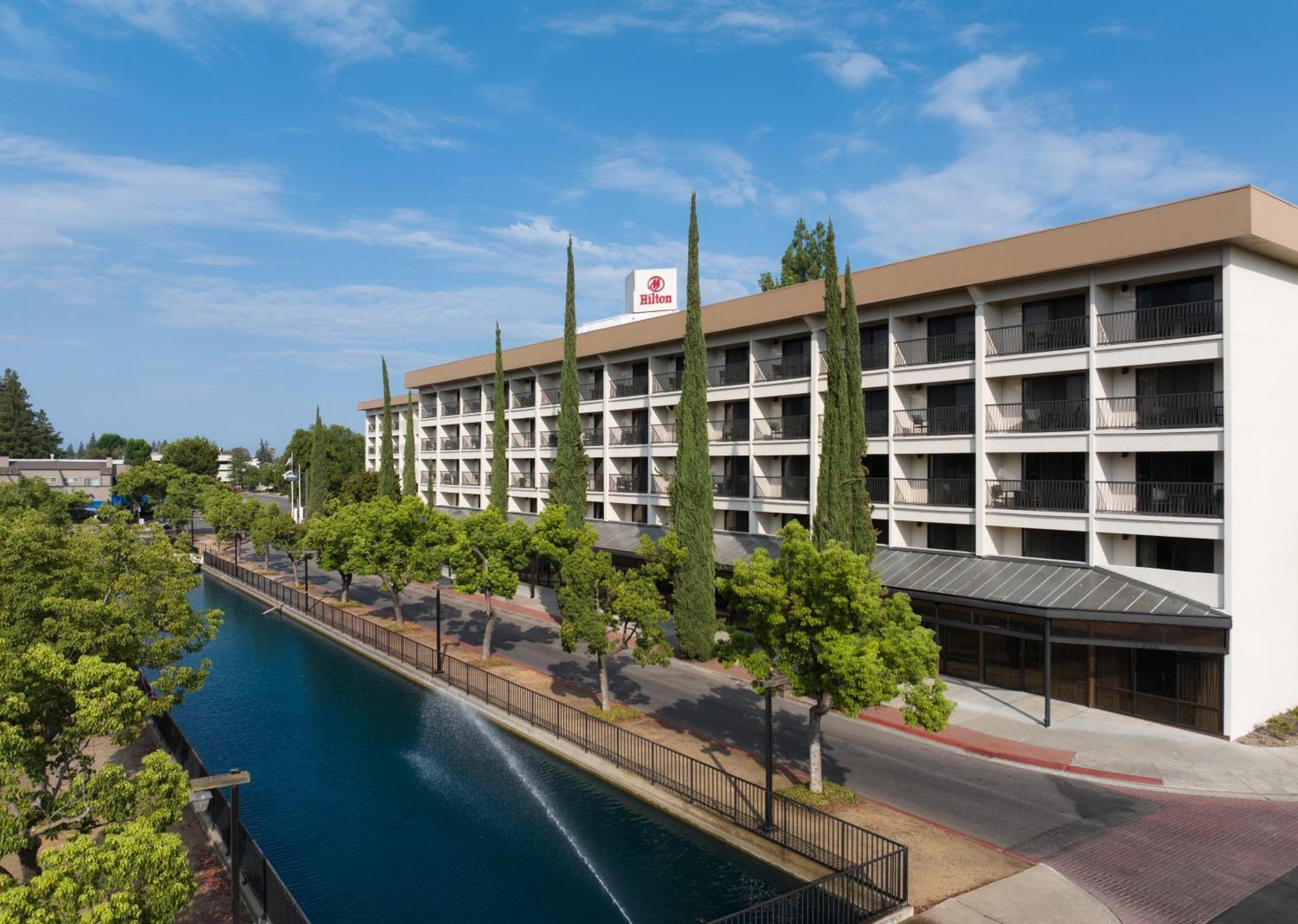 Hilton Stockton Hotel Екстериор снимка