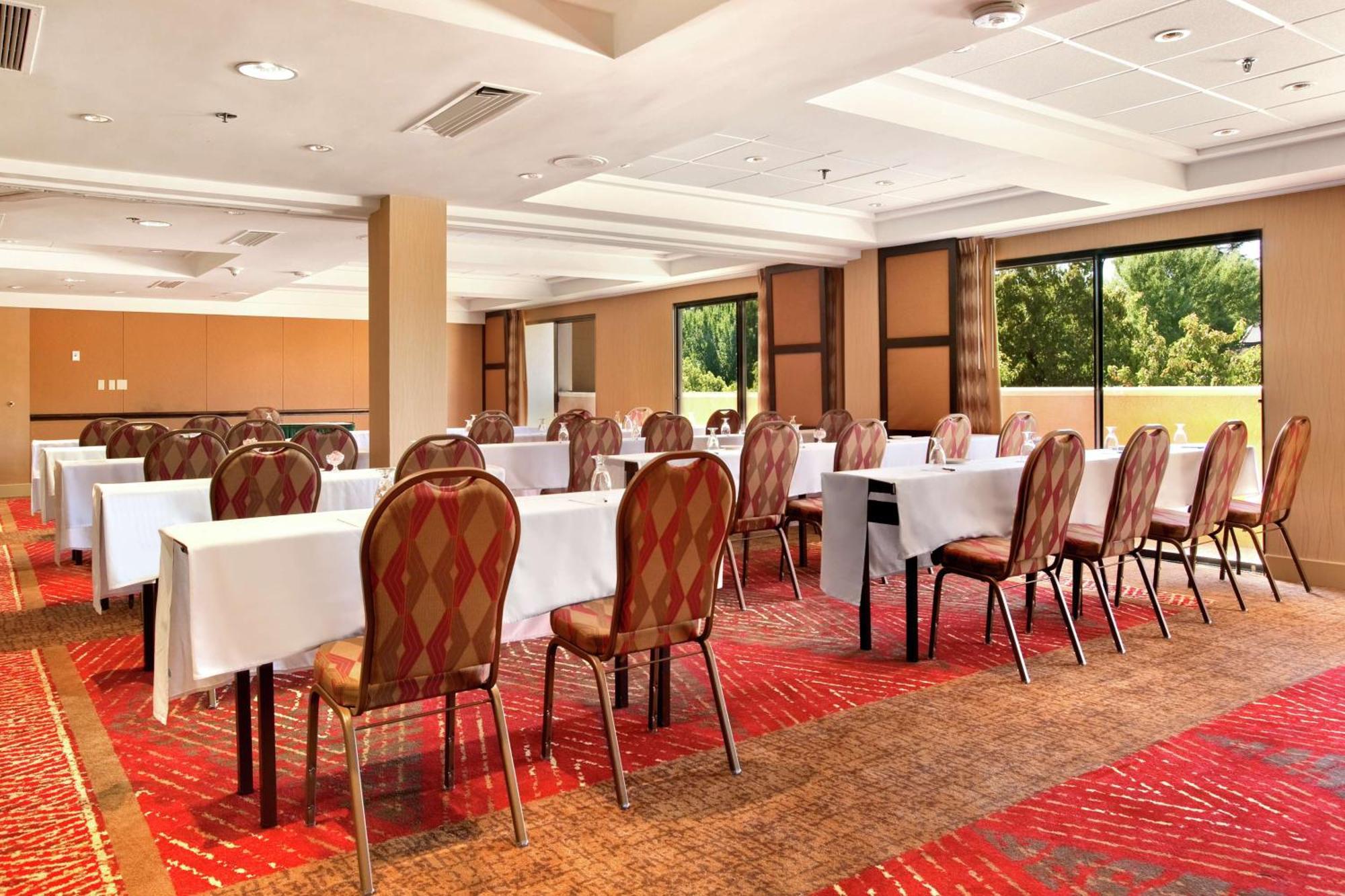 Hilton Stockton Hotel Екстериор снимка